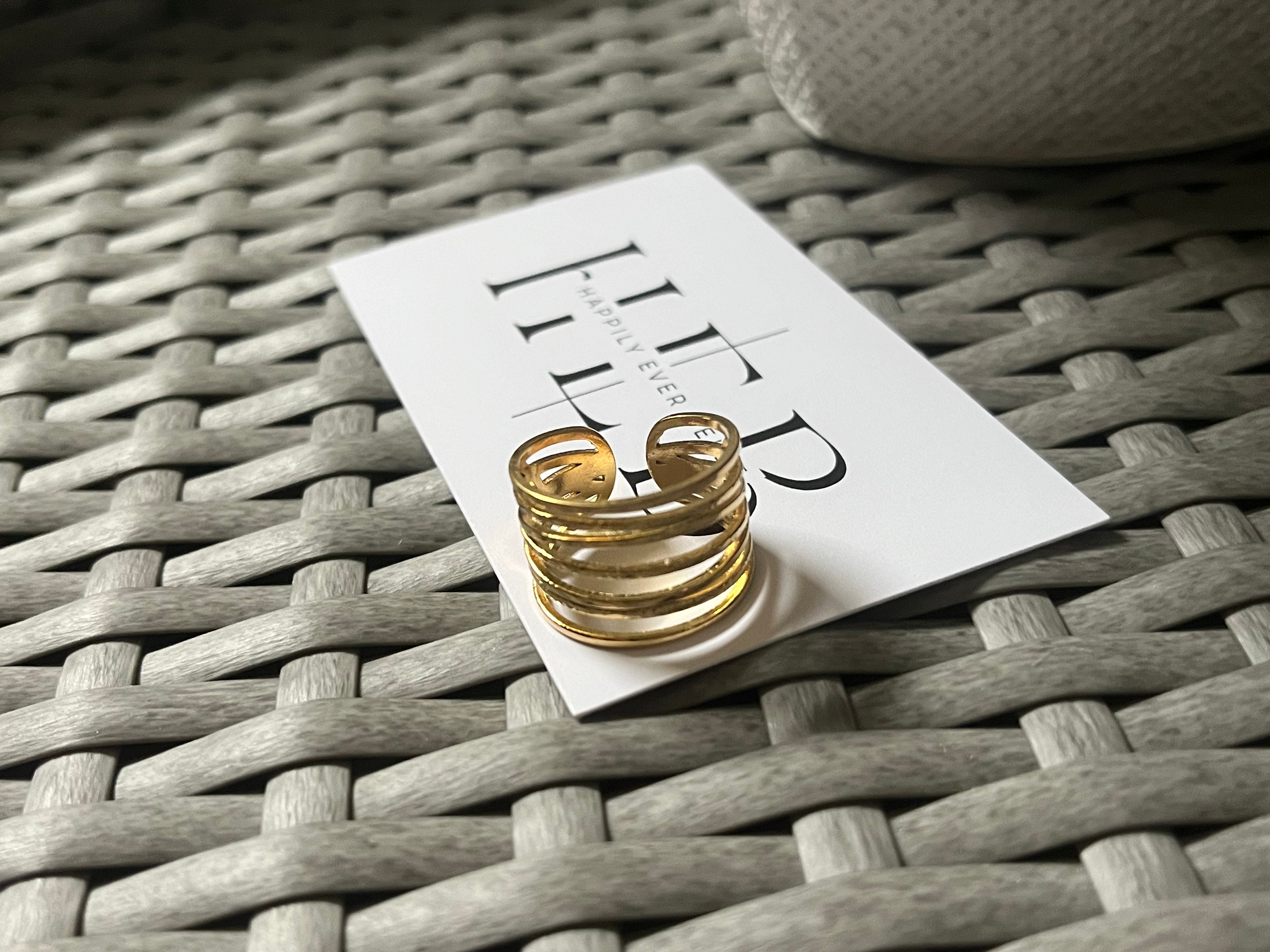 GOLD RING